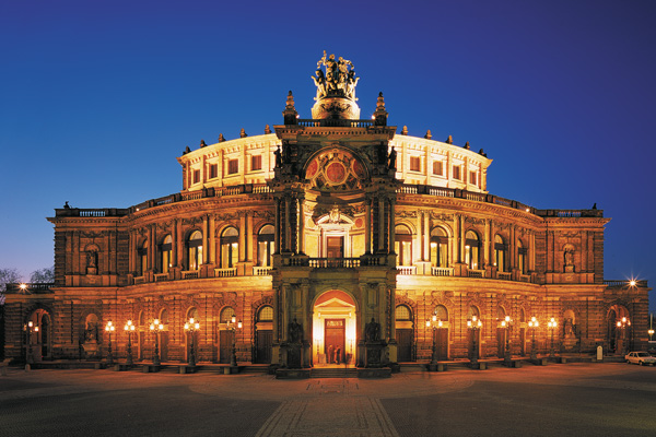 Reise "Dresden mit Semperoper: Oper Carmen", Der Schmidt