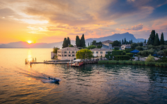 Punta San Vigilio bei Sonnenuntergang