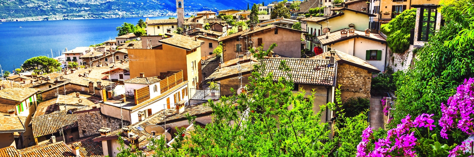 Limone sul Garda in der Lombardei am Gardasee, Italien