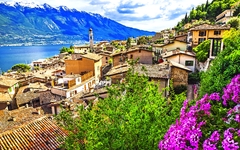 Limone sul Garda in der Lombardei am Gardasee, Italien