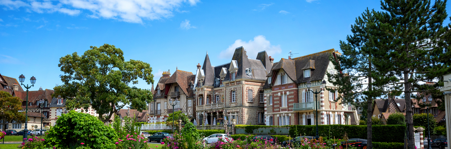 alte Häuser in Le Touquet im Norden Frankreichs