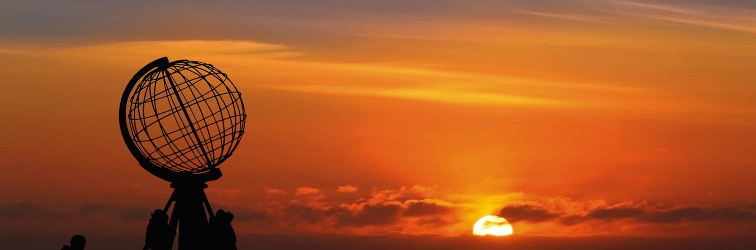 Nordkap b. Mitternachtssonne - North Cape w/ Midnight Sun