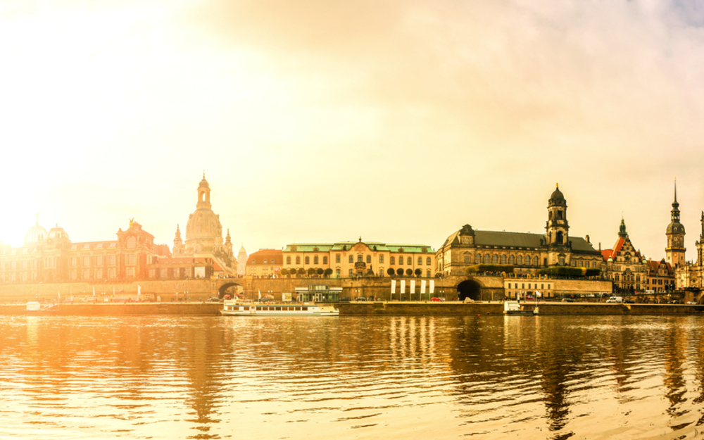 Elbuferpanorama von Dresden