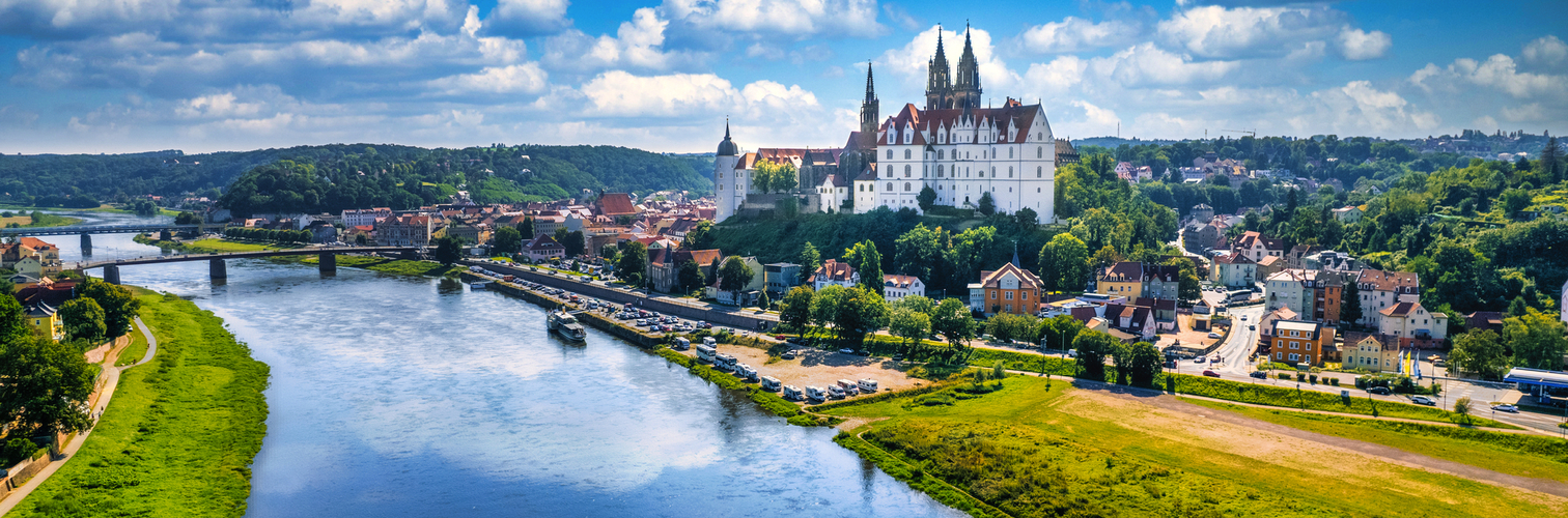 Blick über die Stadt Meißen an der Elbe in Sachsen