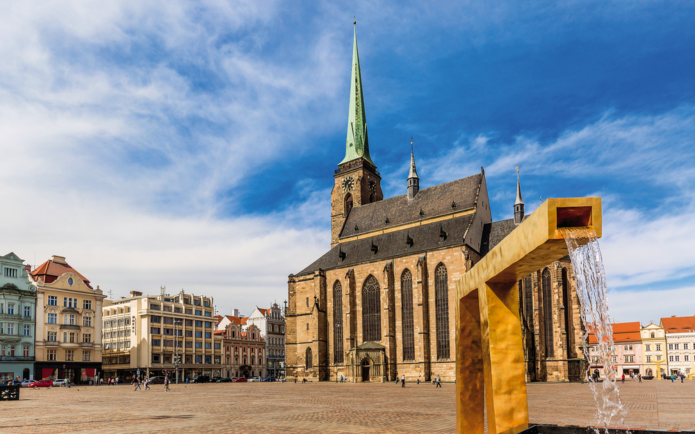 St. Bartholomew's Cathedral in the main square of Plzen with a f