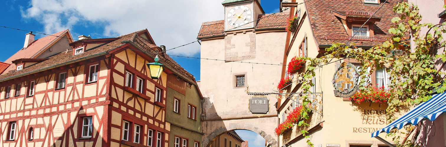 Gasse vor dem Röderbogen in Rothenburg