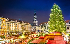 Striezelmarkt auf dem Altmarkt in Dresden, Deutschland