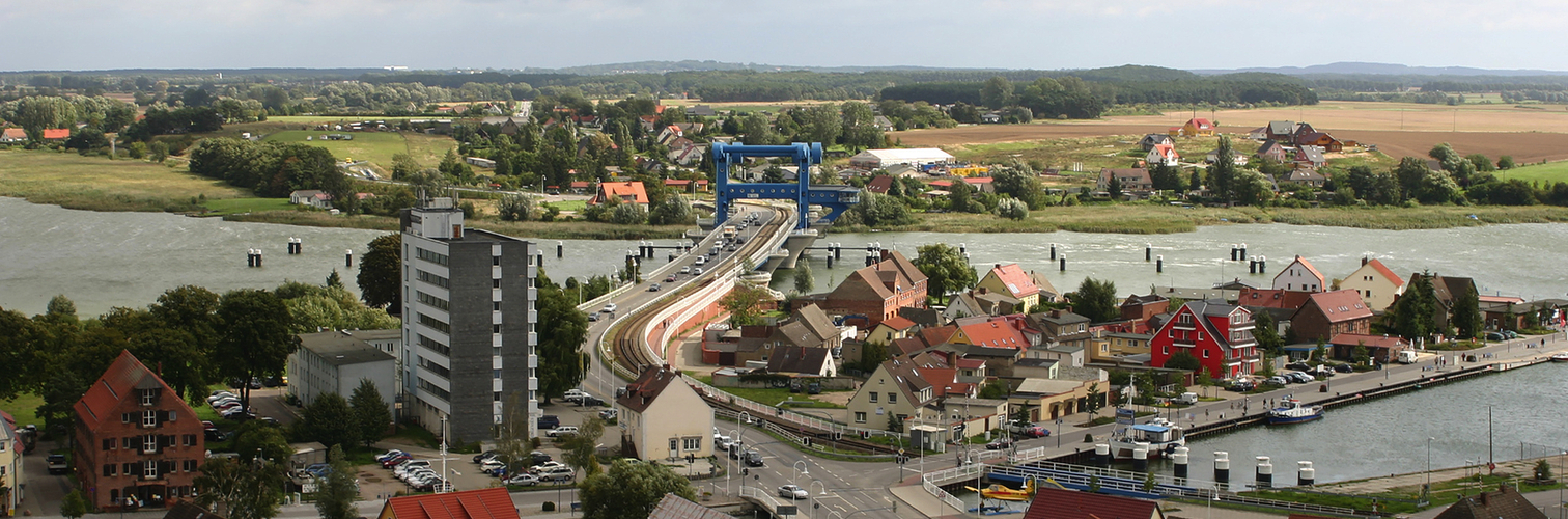 Blick über Wolgast zur Blauen Brücke