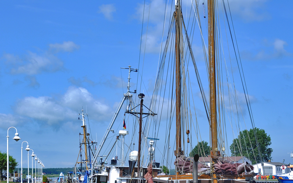 im Hafen von Karlshagen am Peenestrom auf der Insel Usedom