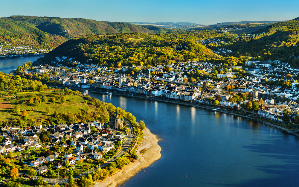 Luftaufnahme der Städte Filsen und Boppard mit dem Rhein in Deutschland