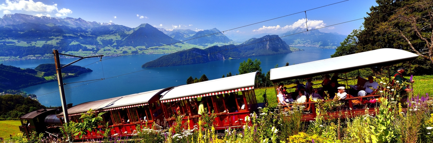 Rigibahn mit Sicht auf den Vierwaldstättersee und die Voralpen