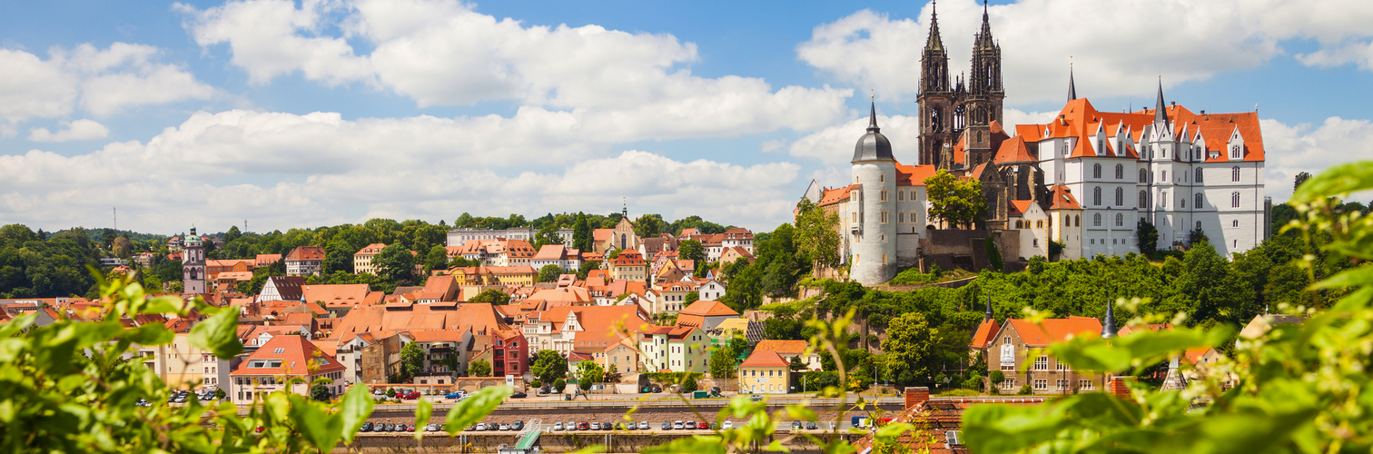 Dom und Albrechtsburg in Meißen an der Elbe im Sommer, Deutschland